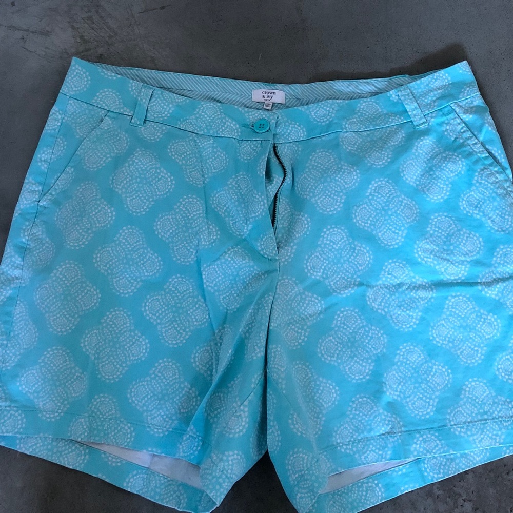 Plus size women’s shorts